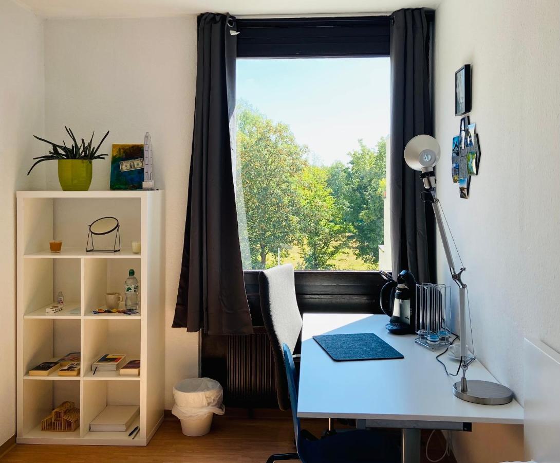 Private Room With Free Parking Koblenz  Exterior photo