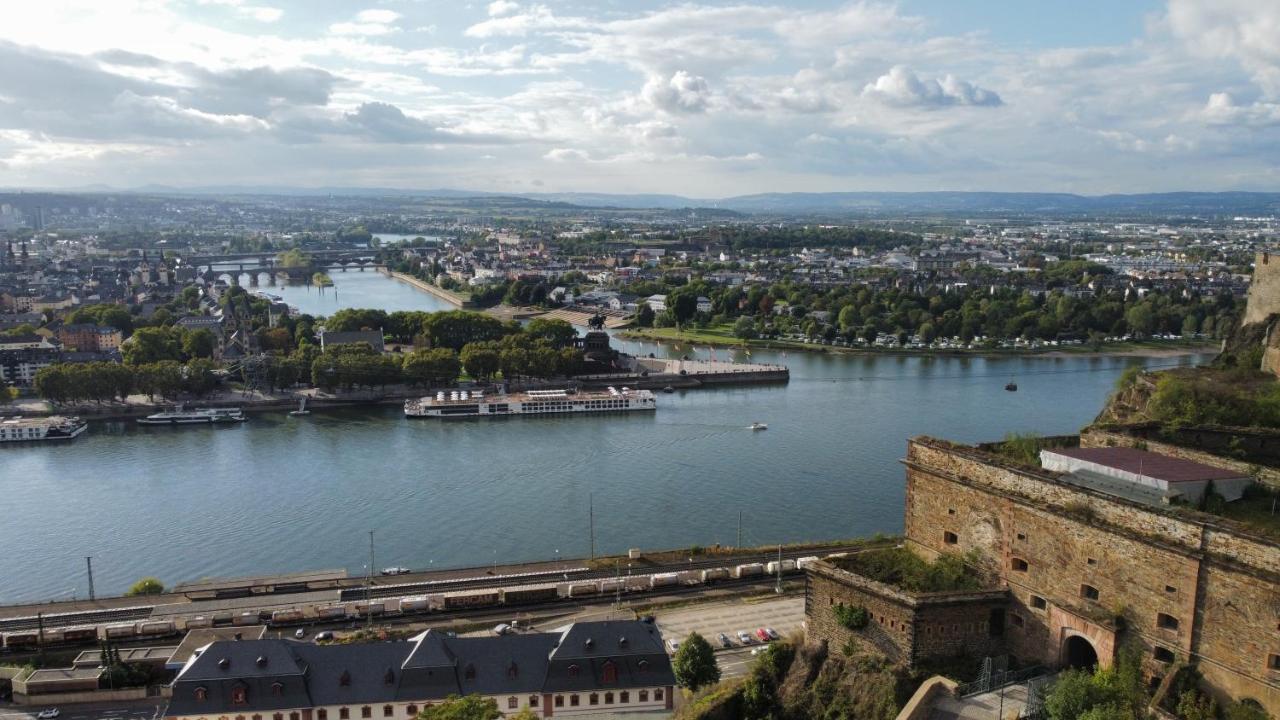 Private Room With Free Parking Koblenz  Exterior photo